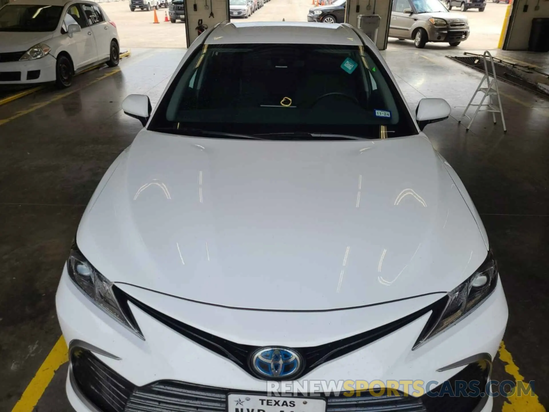 23 Photograph of a damaged car 4T1C31AK8MU021036 TOYOTA CAMRY 2021