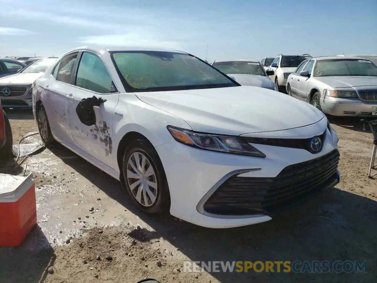 1 Photograph of a damaged car 4T1C31AK9MU021949 TOYOTA CAMRY 2021