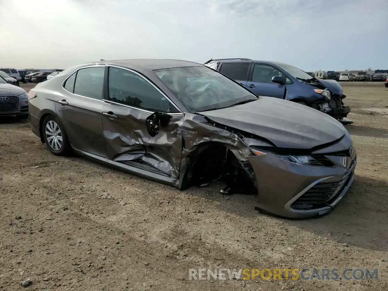 4 Photograph of a damaged car 4T1C31AK9MU550480 TOYOTA CAMRY 2021