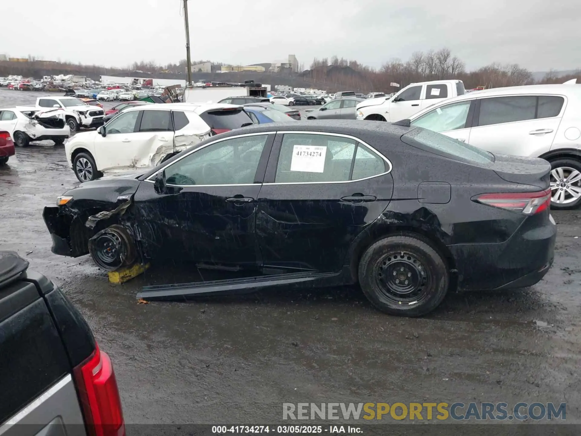 14 Photograph of a damaged car 4T1C31AK9MU566159 TOYOTA CAMRY 2021