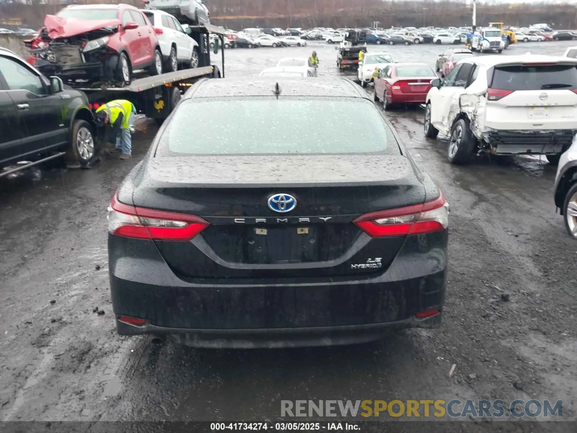 16 Photograph of a damaged car 4T1C31AK9MU566159 TOYOTA CAMRY 2021