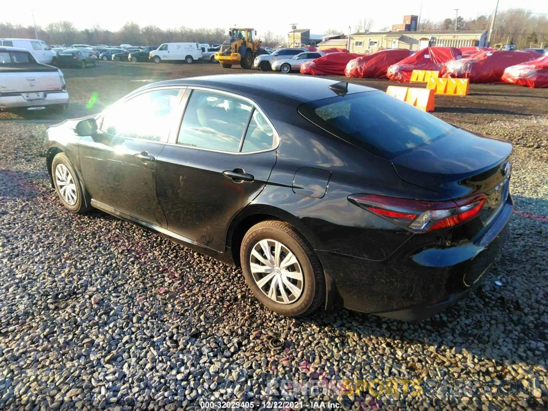 3 Photograph of a damaged car 4T1C31AK9MU567991 TOYOTA CAMRY 2021