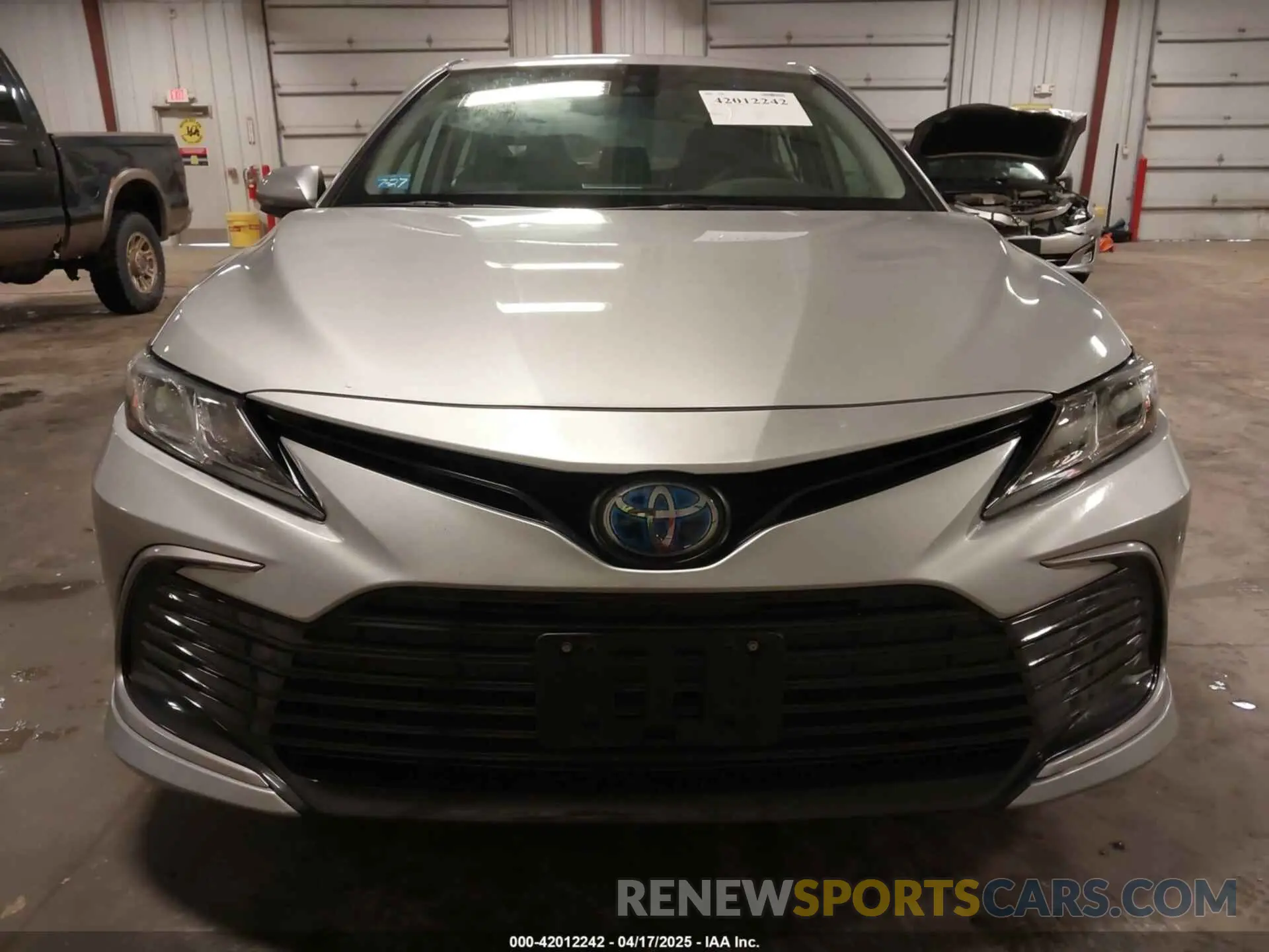 13 Photograph of a damaged car 4T1C31AKXMU027792 TOYOTA CAMRY 2021