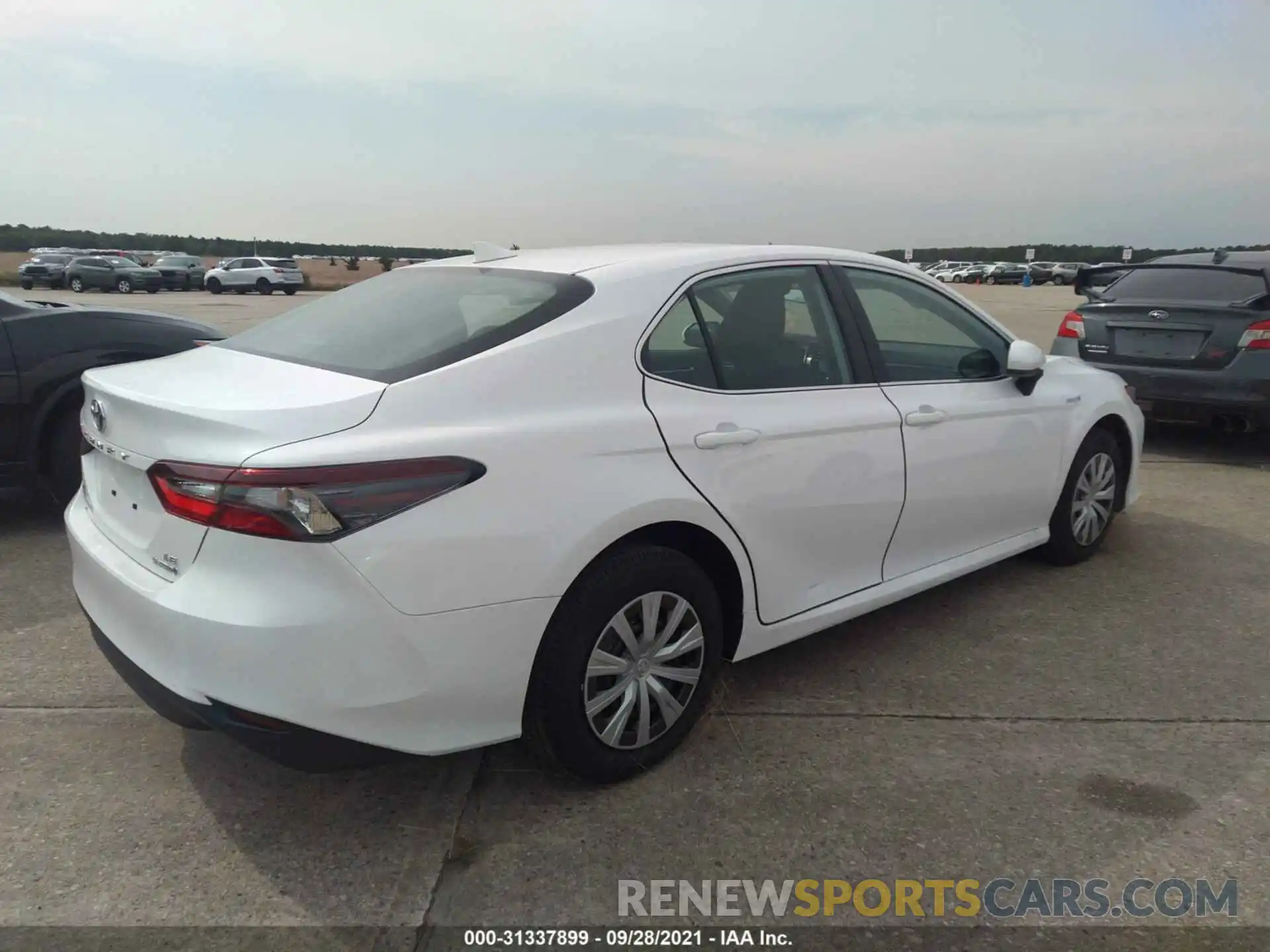 4 Photograph of a damaged car 4T1C31AKXMU029753 TOYOTA CAMRY 2021