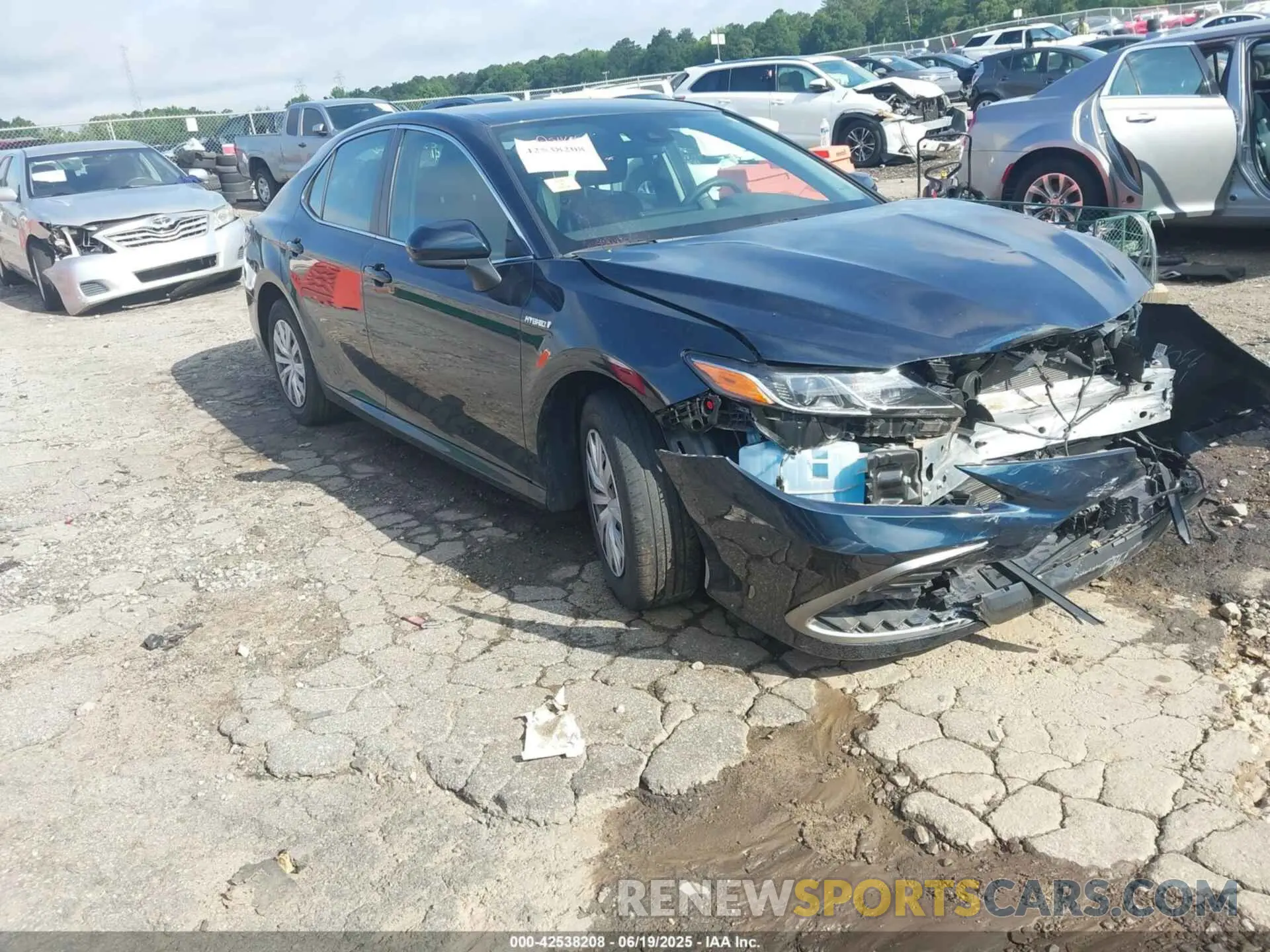 1 Photograph of a damaged car 4T1C31AKXMU561164 TOYOTA CAMRY 2021