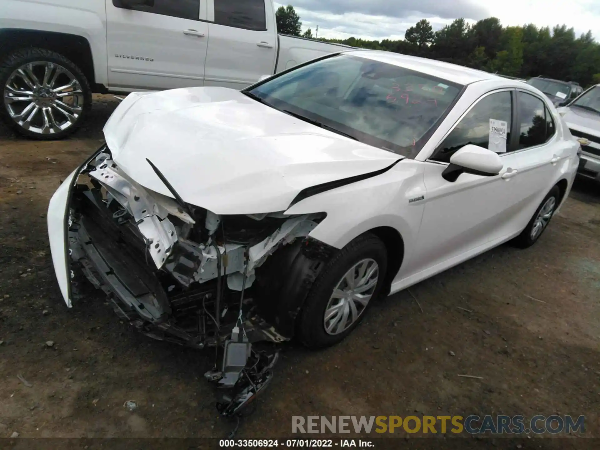 2 Photograph of a damaged car 4T1C31AKXMU570012 TOYOTA CAMRY 2021