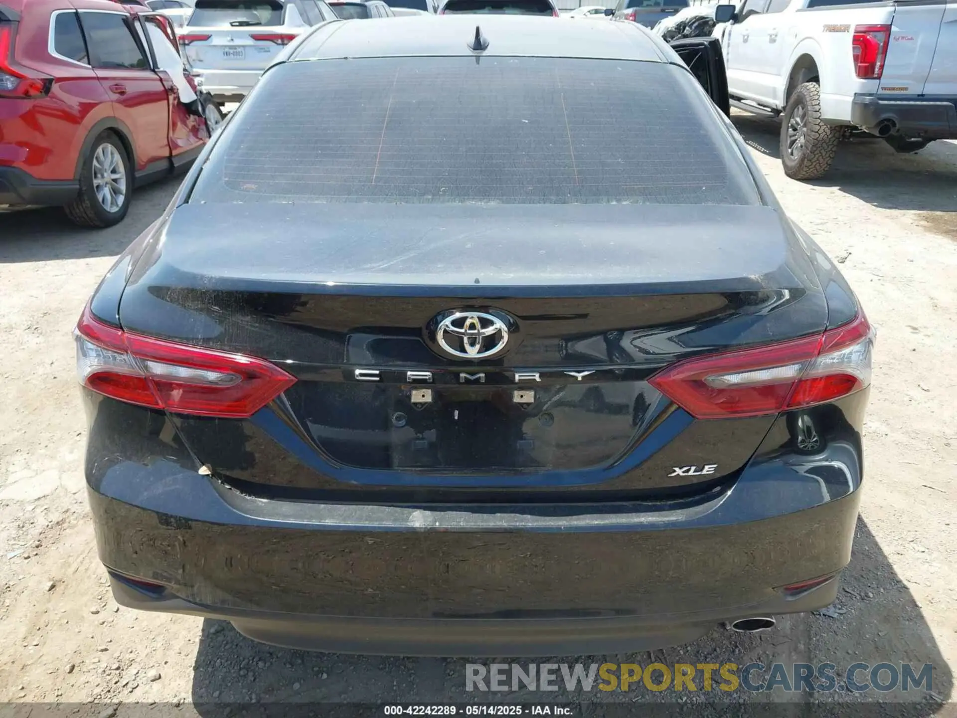 15 Photograph of a damaged car 4T1F11AK0MU446852 TOYOTA CAMRY 2021