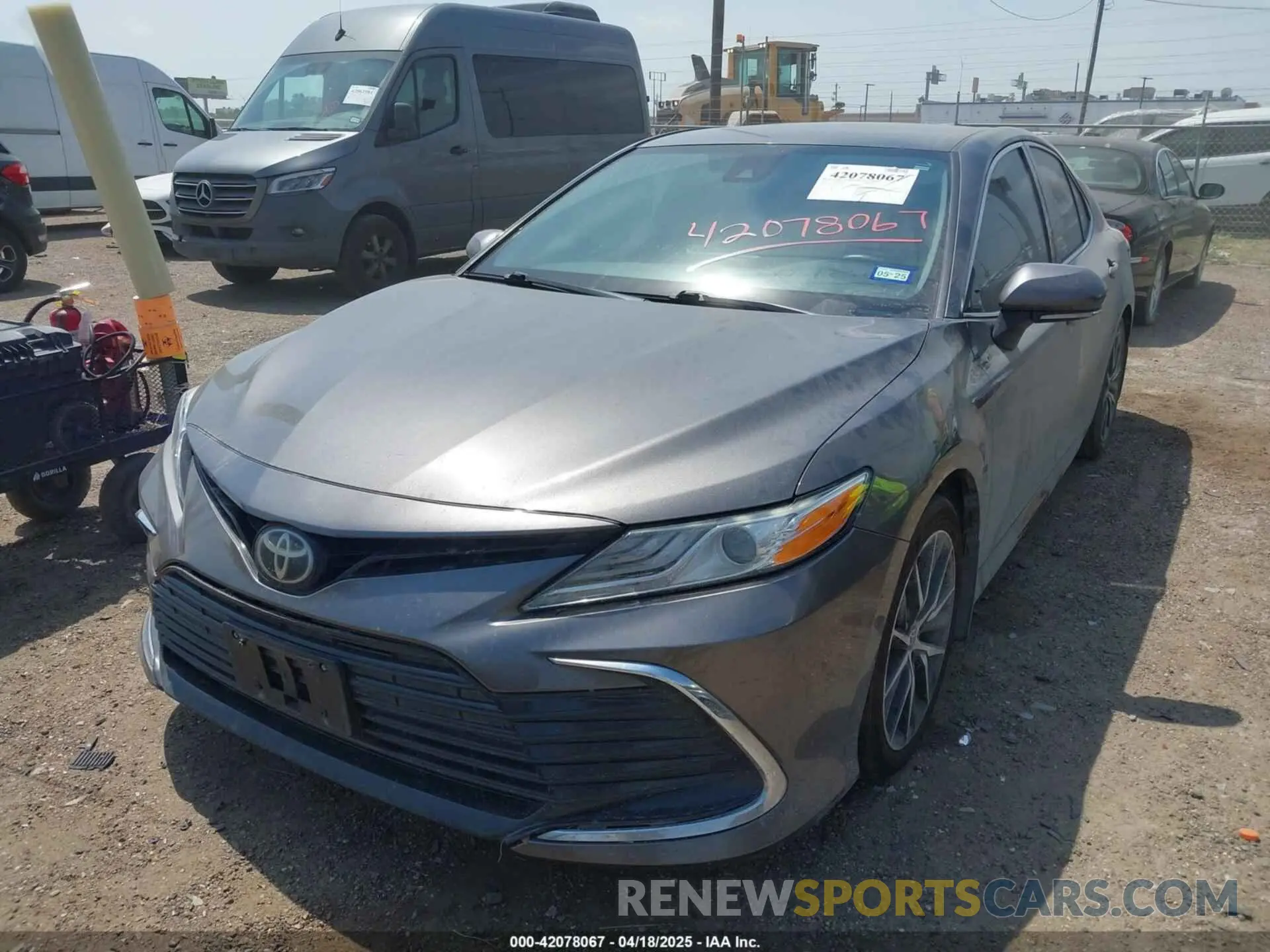 2 Photograph of a damaged car 4T1F11AK0MU557031 TOYOTA CAMRY 2021