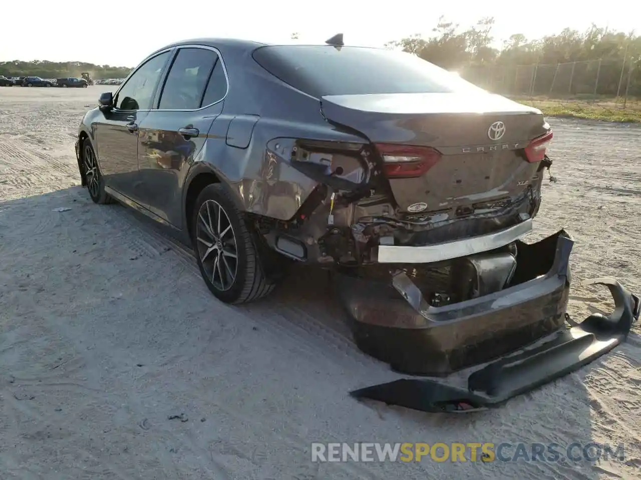 3 Photograph of a damaged car 4T1F11AK0MU603070 TOYOTA CAMRY 2021