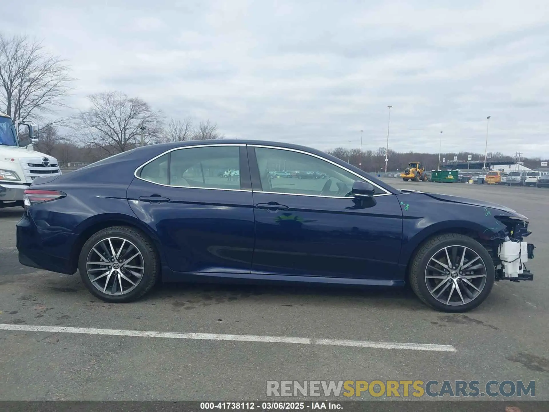 13 Photograph of a damaged car 4T1F11AK1MU610318 TOYOTA CAMRY 2021