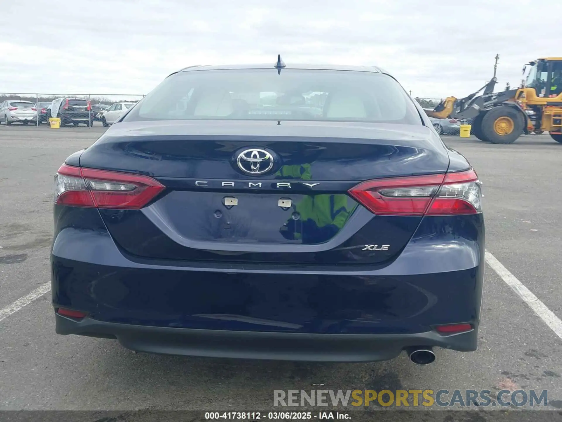 16 Photograph of a damaged car 4T1F11AK1MU610318 TOYOTA CAMRY 2021