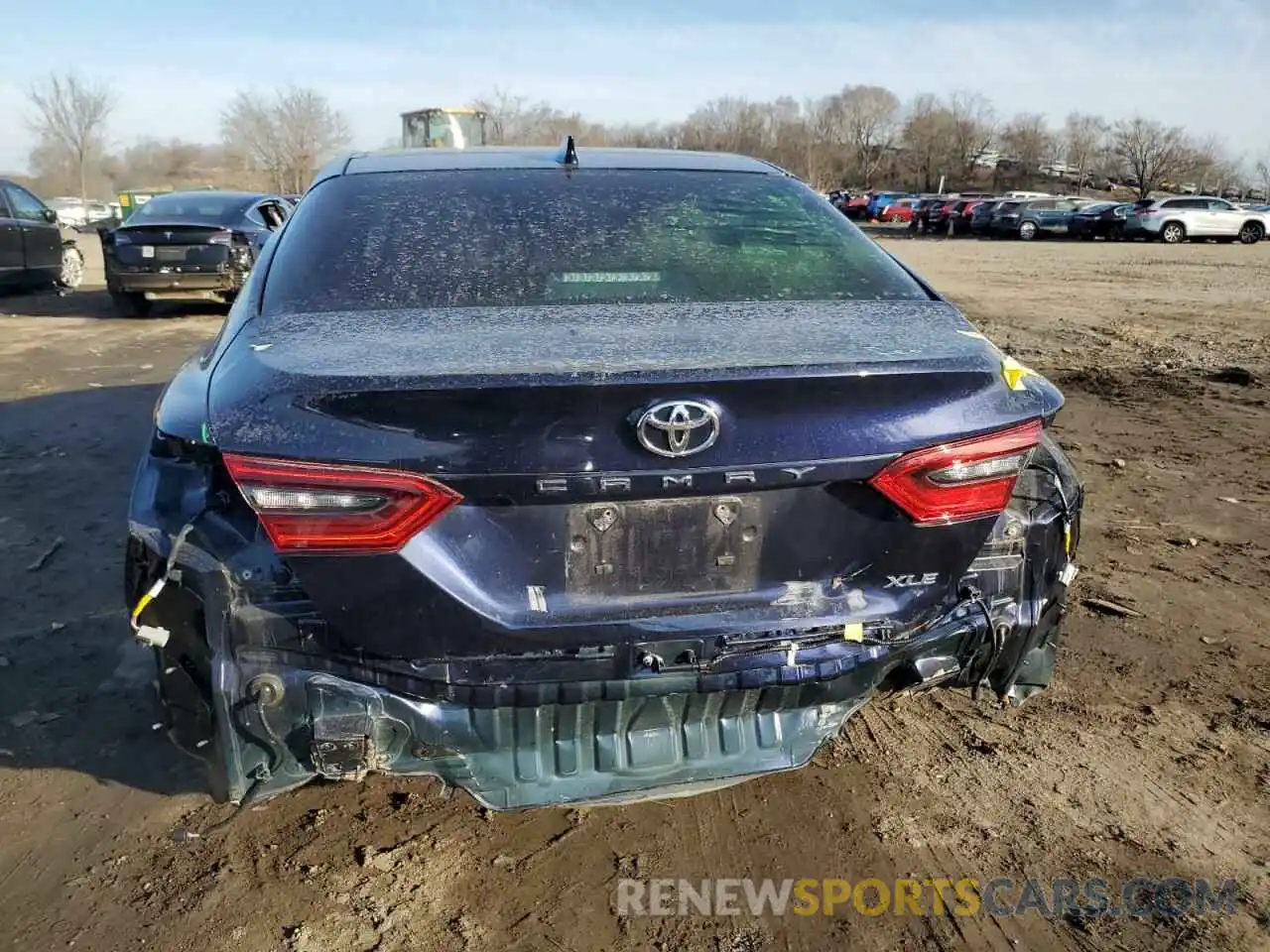 6 Photograph of a damaged car 4T1F11AK2MU402562 TOYOTA CAMRY 2021