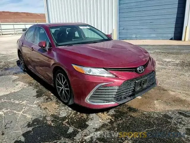 10 Photograph of a damaged car 4T1F11AK4MU432744 TOYOTA CAMRY 2021