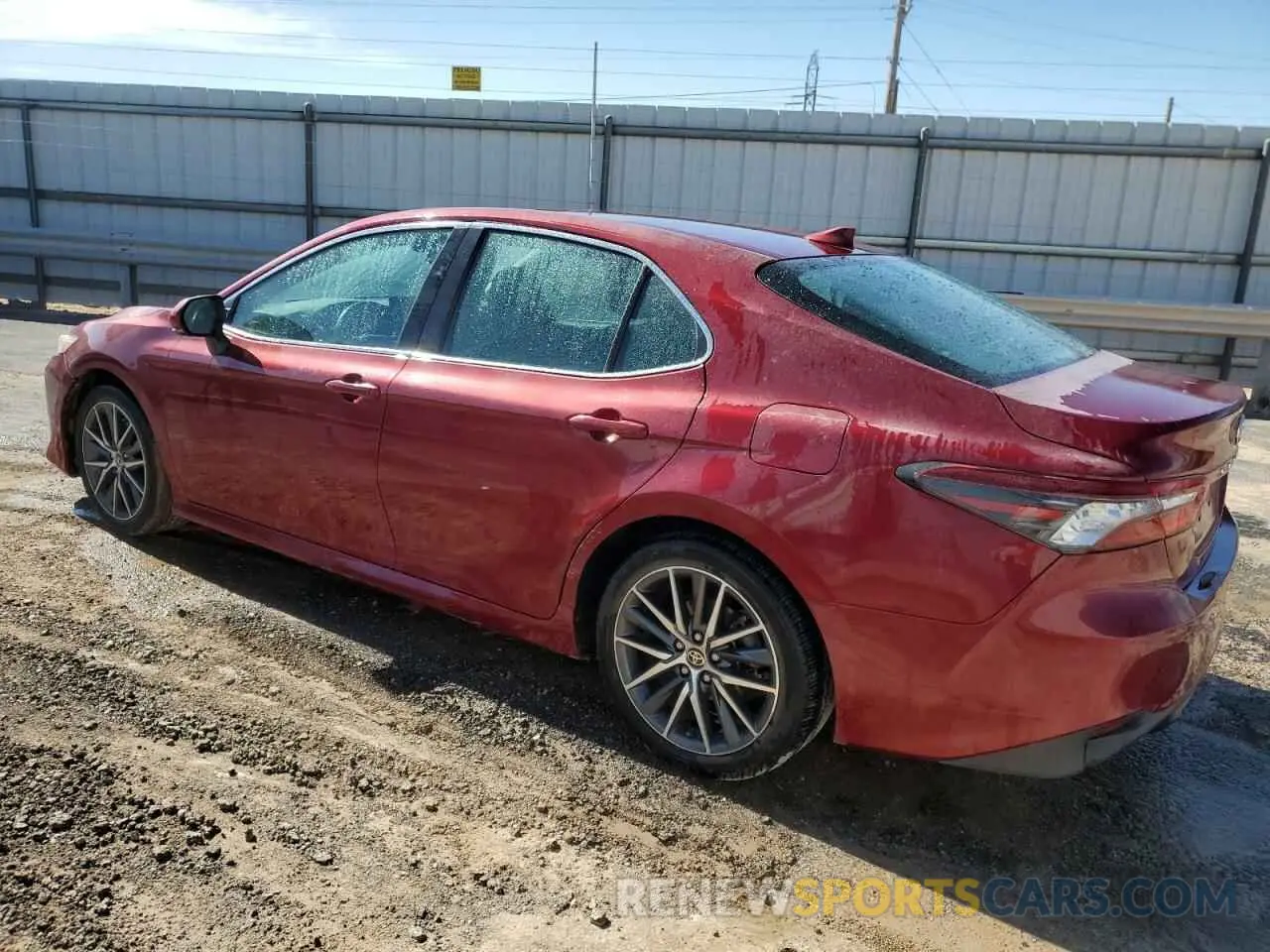 2 Photograph of a damaged car 4T1F11AK4MU432744 TOYOTA CAMRY 2021