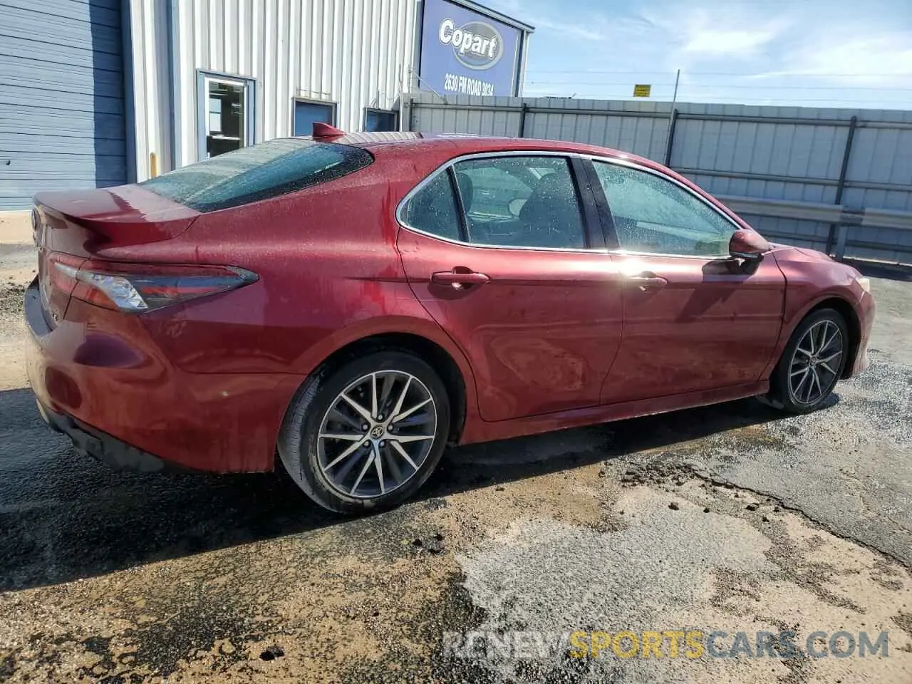 3 Photograph of a damaged car 4T1F11AK4MU432744 TOYOTA CAMRY 2021