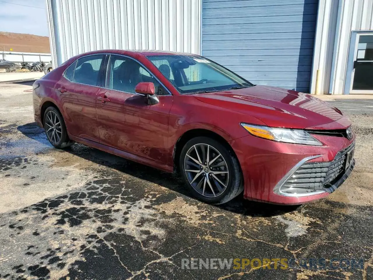 4 Photograph of a damaged car 4T1F11AK4MU432744 TOYOTA CAMRY 2021