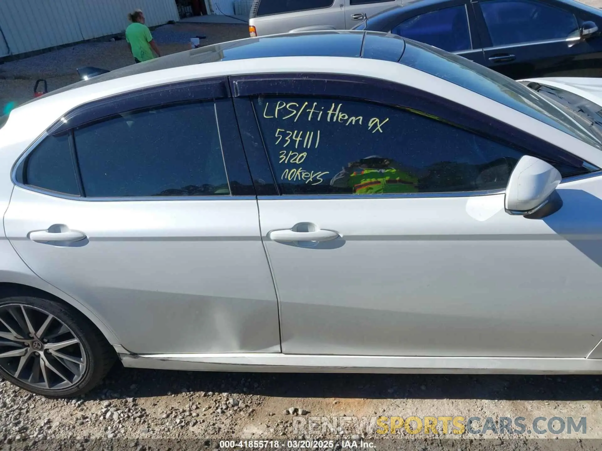 12 Photograph of a damaged car 4T1F11AK4MU534111 TOYOTA CAMRY 2021