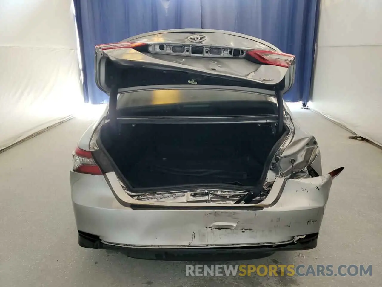 6 Photograph of a damaged car 4T1F11AK5MU567280 TOYOTA CAMRY 2021