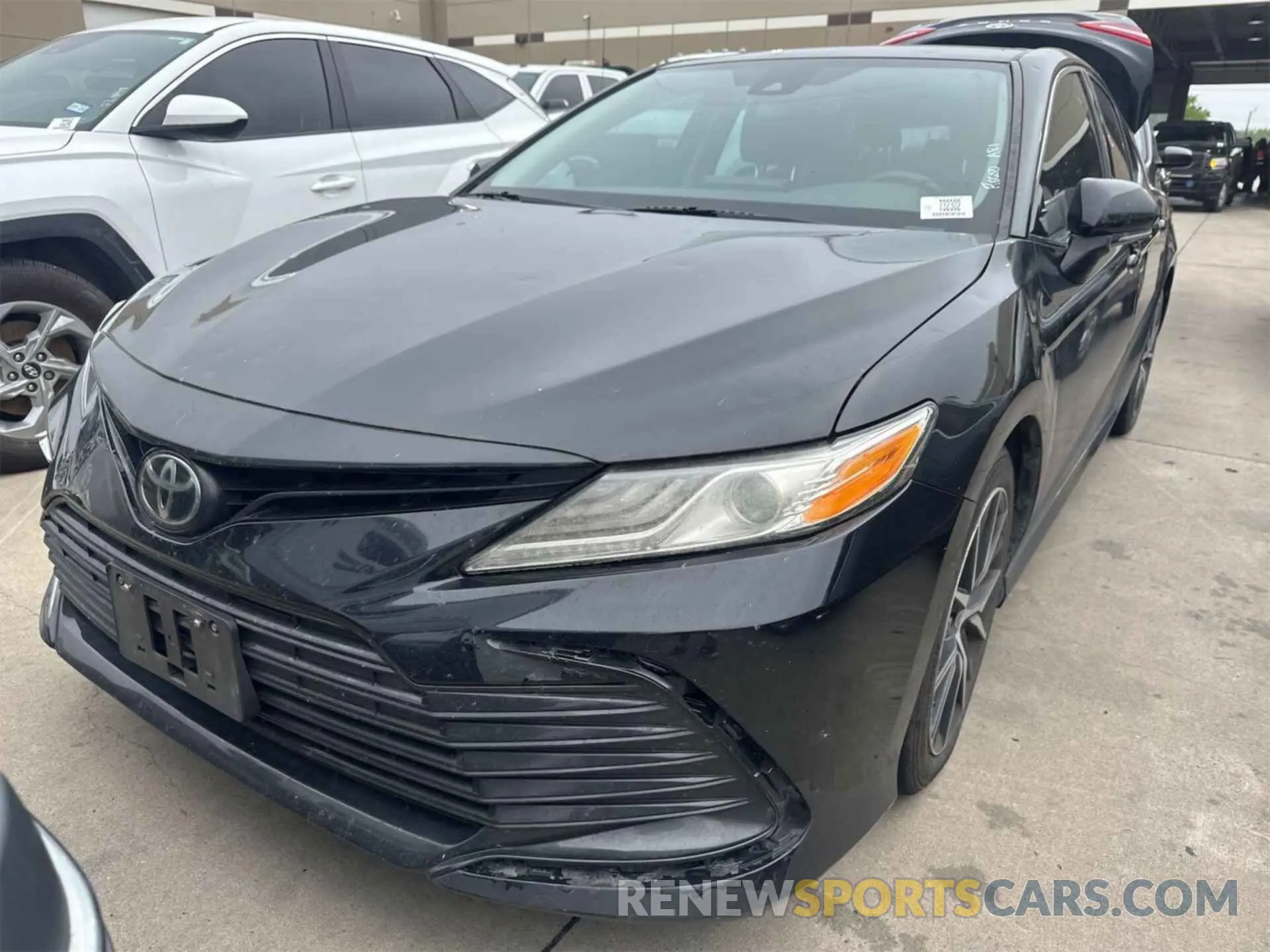 1 Photograph of a damaged car 4T1F11AK6MU434527 TOYOTA CAMRY 2021