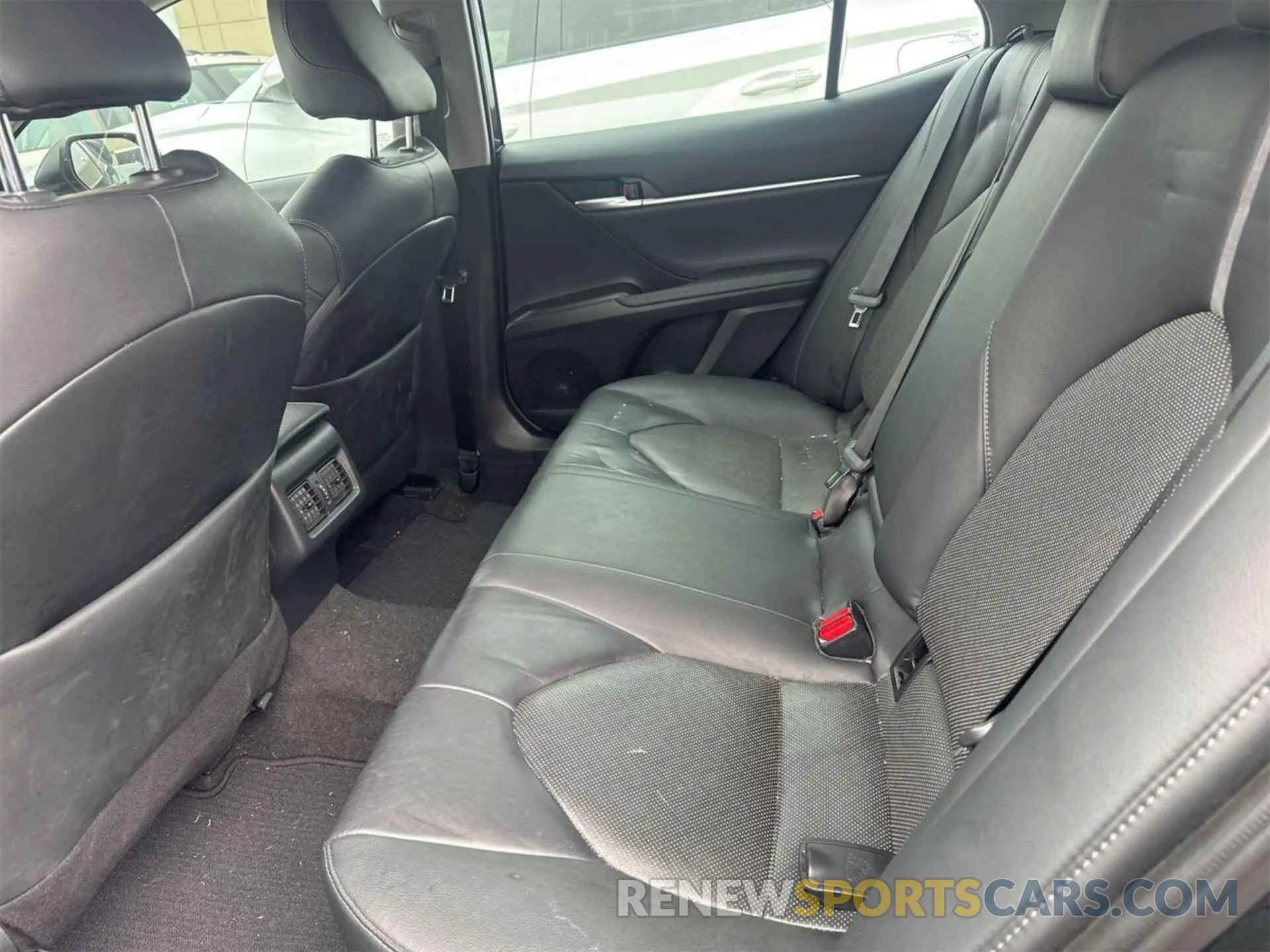 10 Photograph of a damaged car 4T1F11AK6MU434527 TOYOTA CAMRY 2021