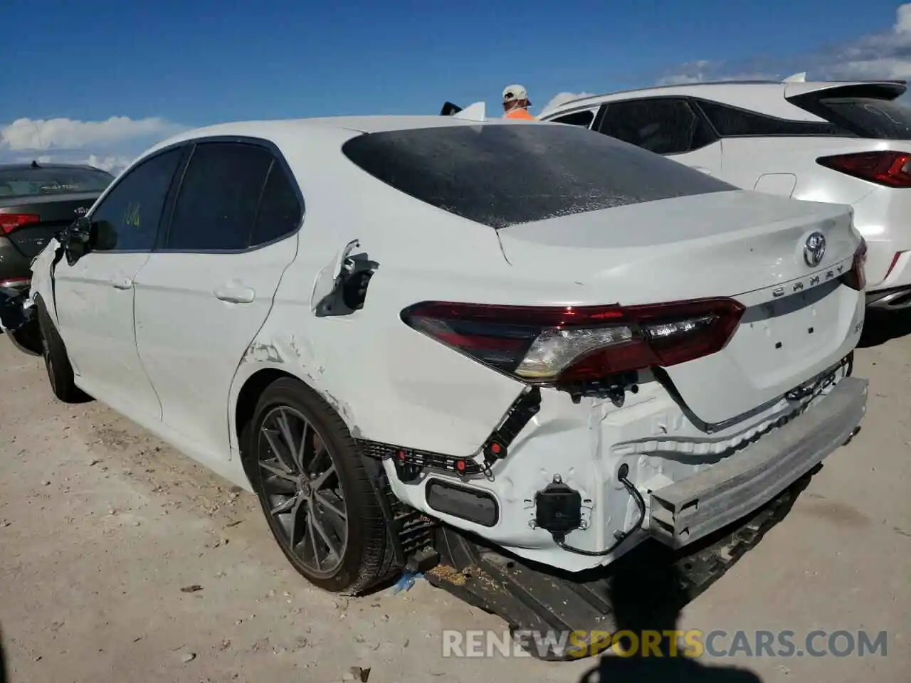 3 Photograph of a damaged car 4T1F11AK6MU491360 TOYOTA CAMRY 2021