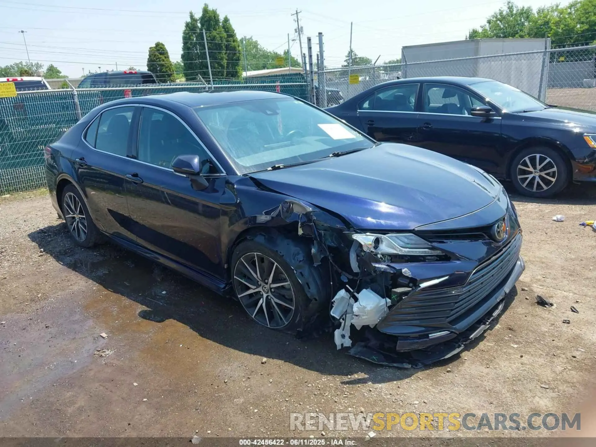 1 Photograph of a damaged car 4T1F11AK7MU443771 TOYOTA CAMRY 2021