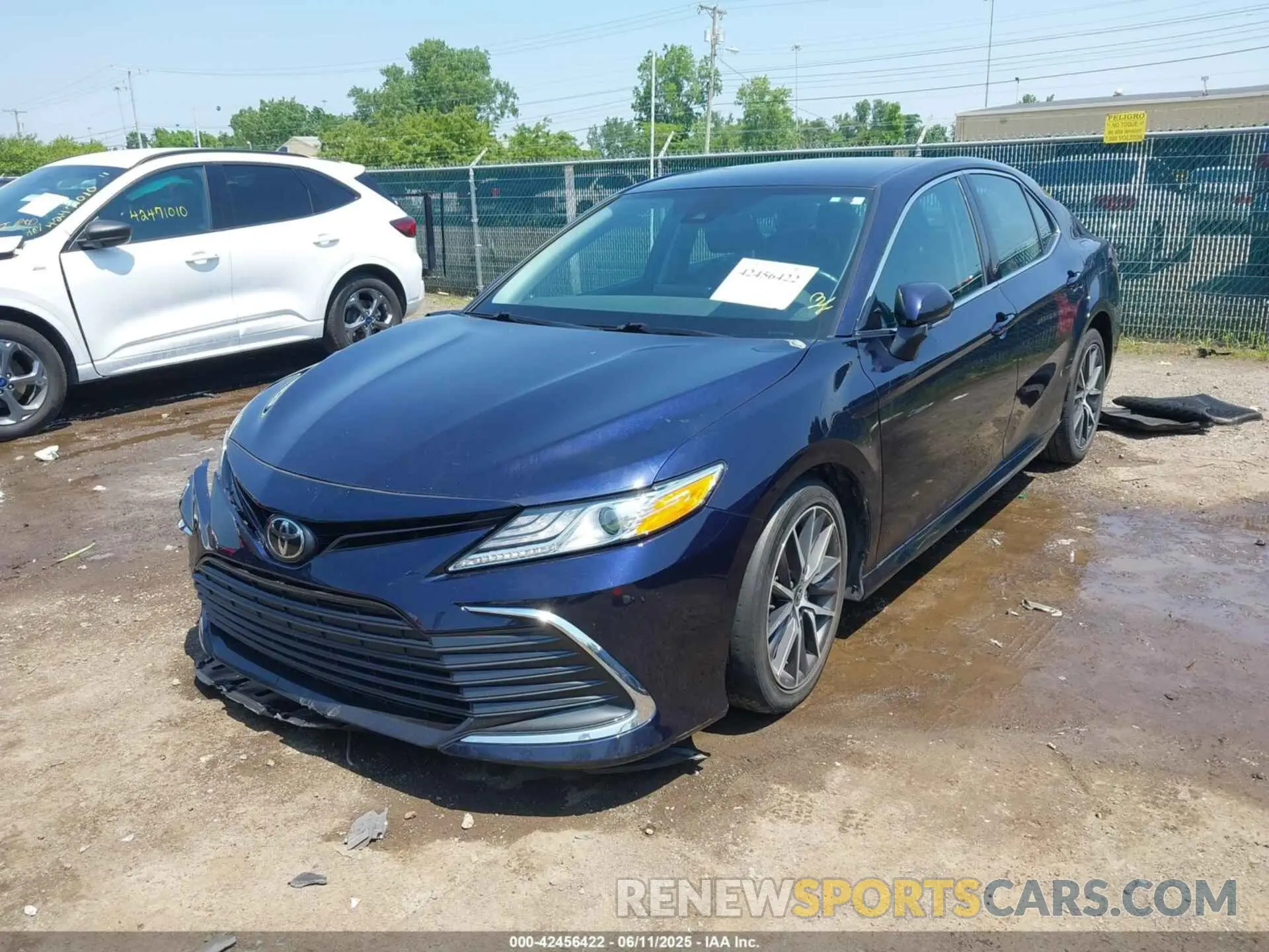 12 Photograph of a damaged car 4T1F11AK7MU443771 TOYOTA CAMRY 2021