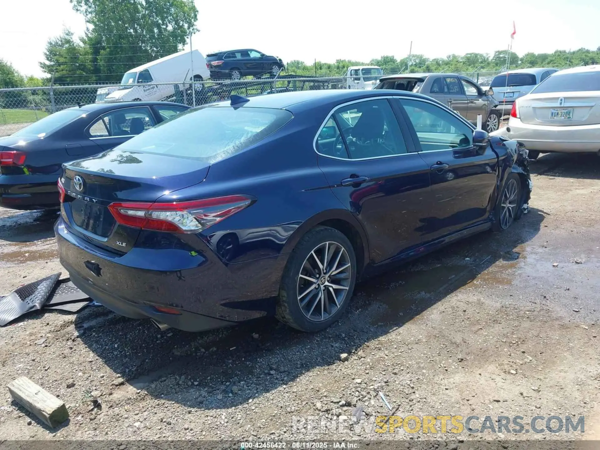 4 Photograph of a damaged car 4T1F11AK7MU443771 TOYOTA CAMRY 2021