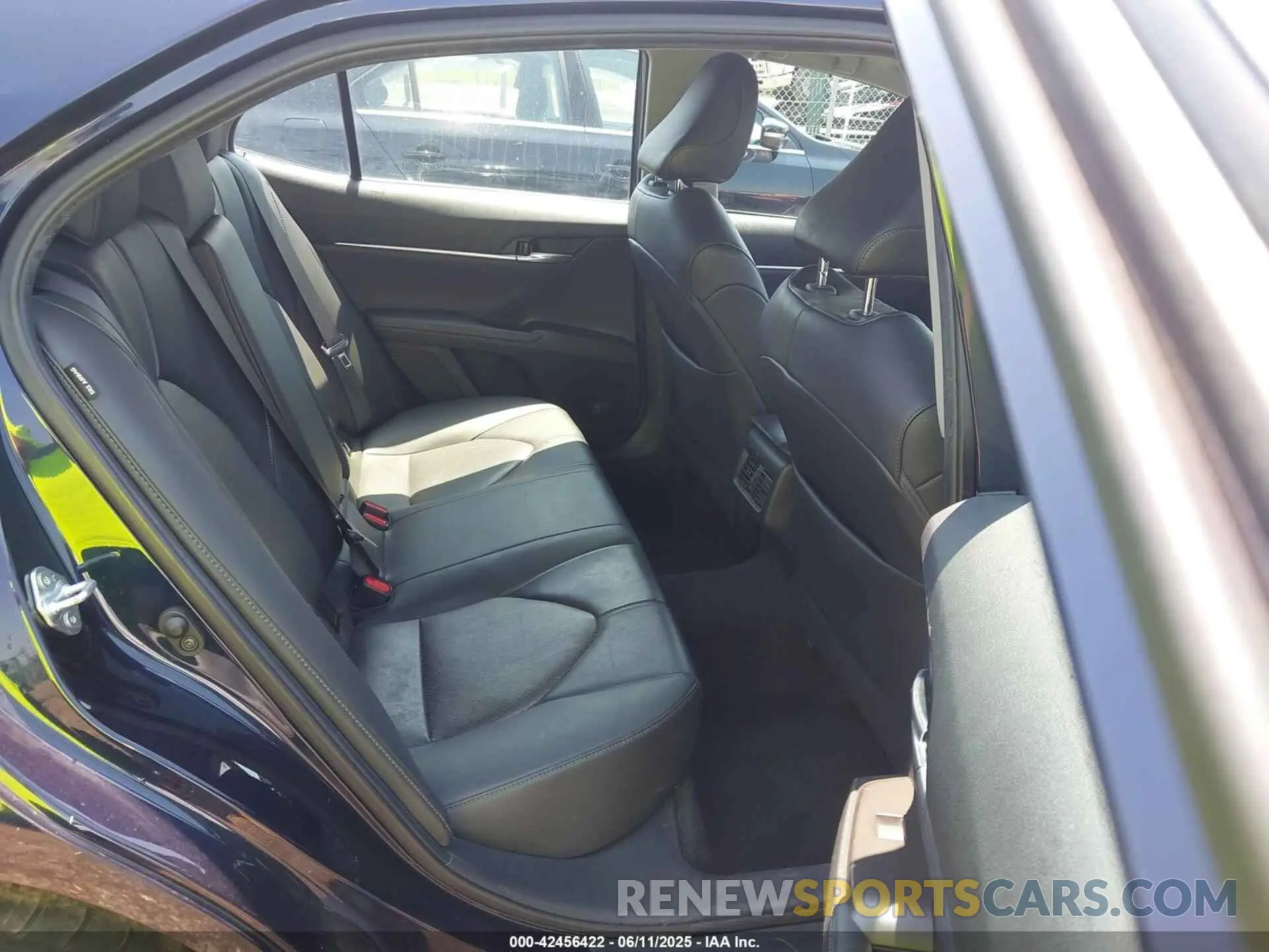 8 Photograph of a damaged car 4T1F11AK7MU443771 TOYOTA CAMRY 2021