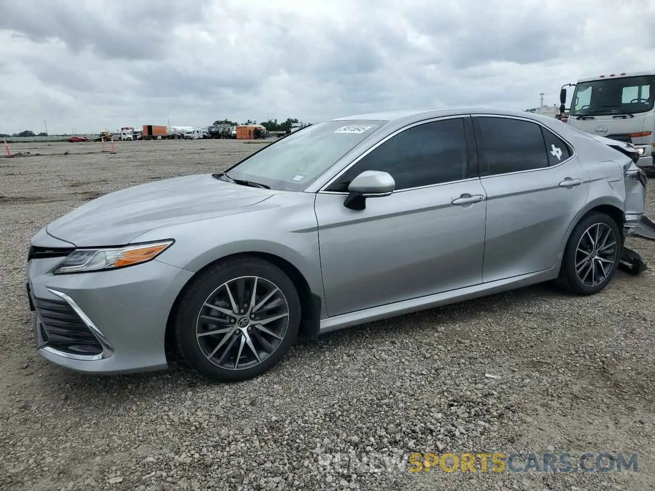 1 Photograph of a damaged car 4T1F11AK7MU559858 TOYOTA CAMRY 2021