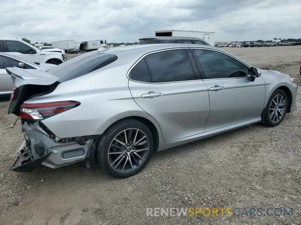 3 Photograph of a damaged car 4T1F11AK7MU559858 TOYOTA CAMRY 2021
