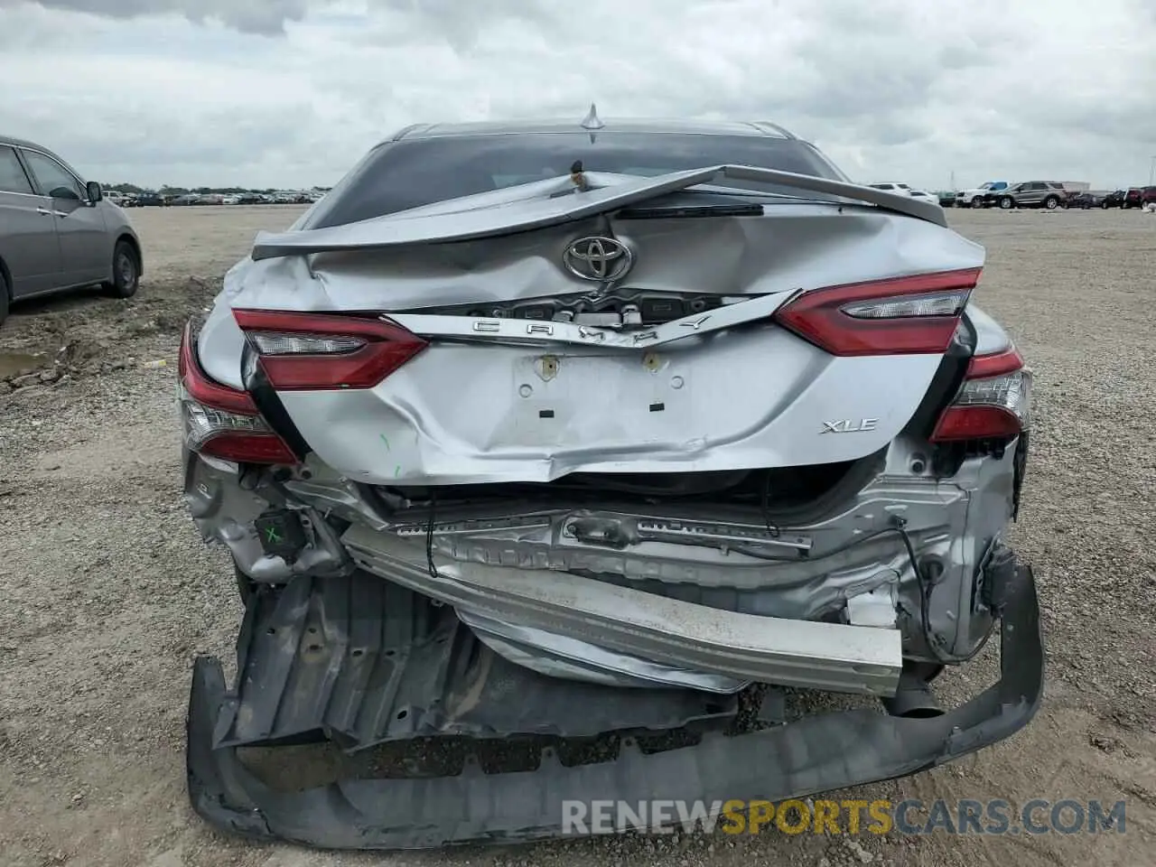 6 Photograph of a damaged car 4T1F11AK7MU559858 TOYOTA CAMRY 2021