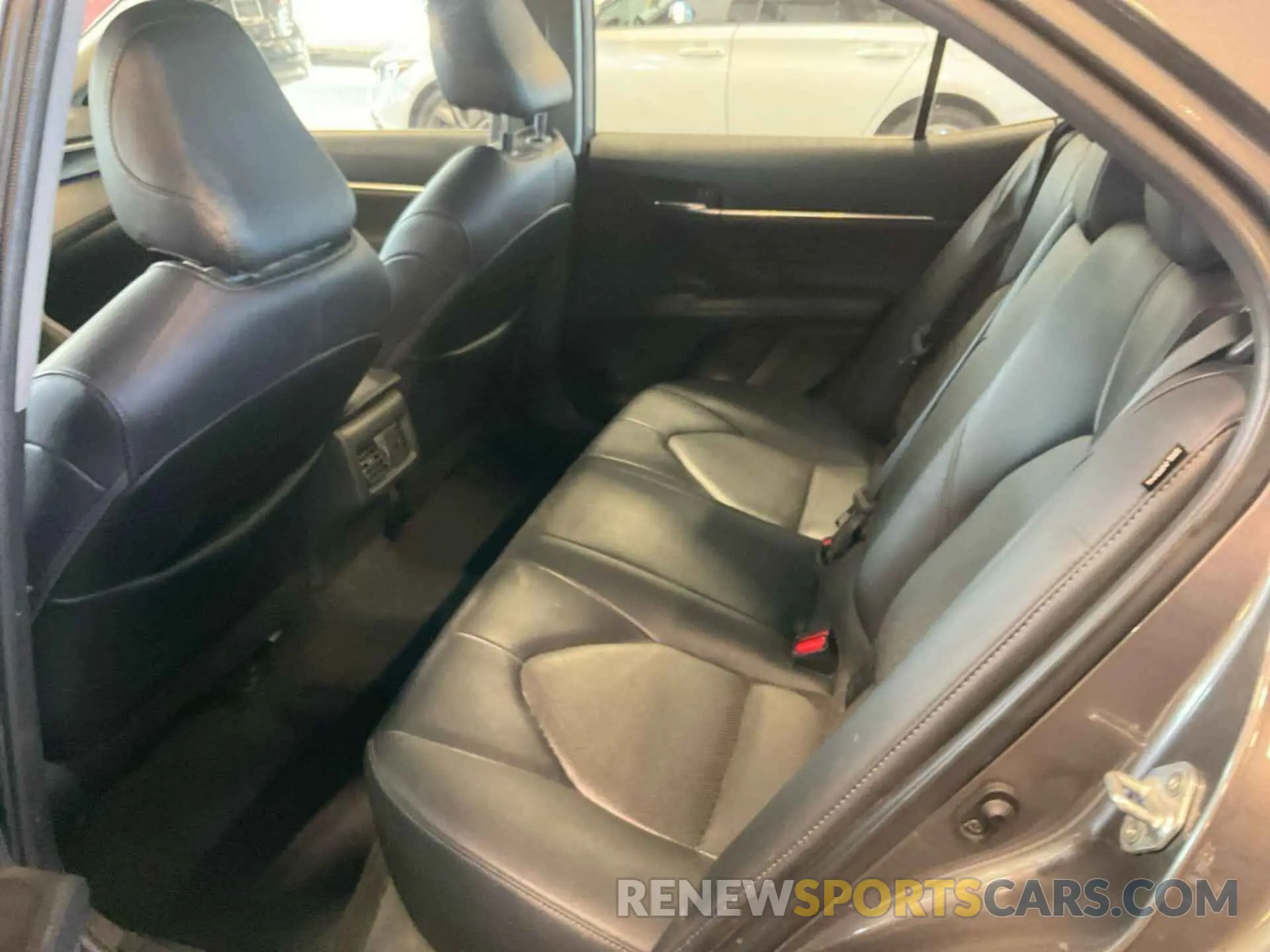 18 Photograph of a damaged car 4T1F11AK9MU551177 TOYOTA CAMRY 2021