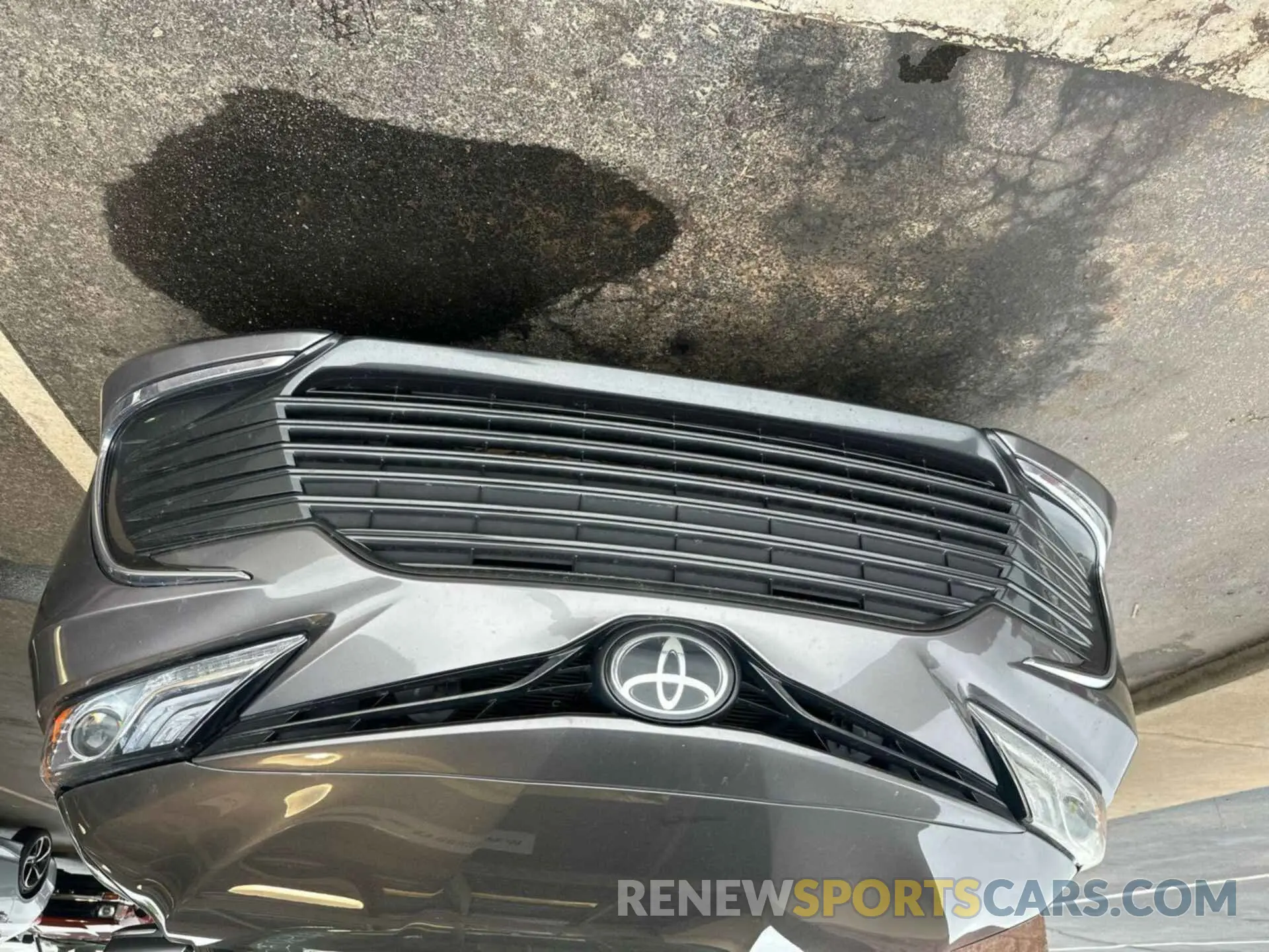 25 Photograph of a damaged car 4T1F11AK9MU551177 TOYOTA CAMRY 2021