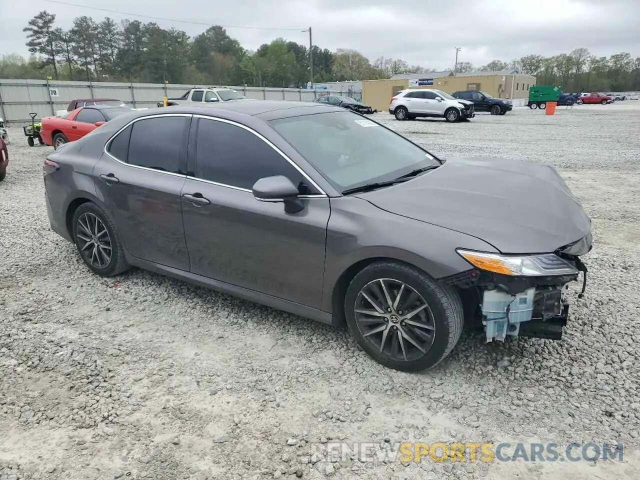 4 Photograph of a damaged car 4T1F11AK9MU605688 TOYOTA CAMRY 2021