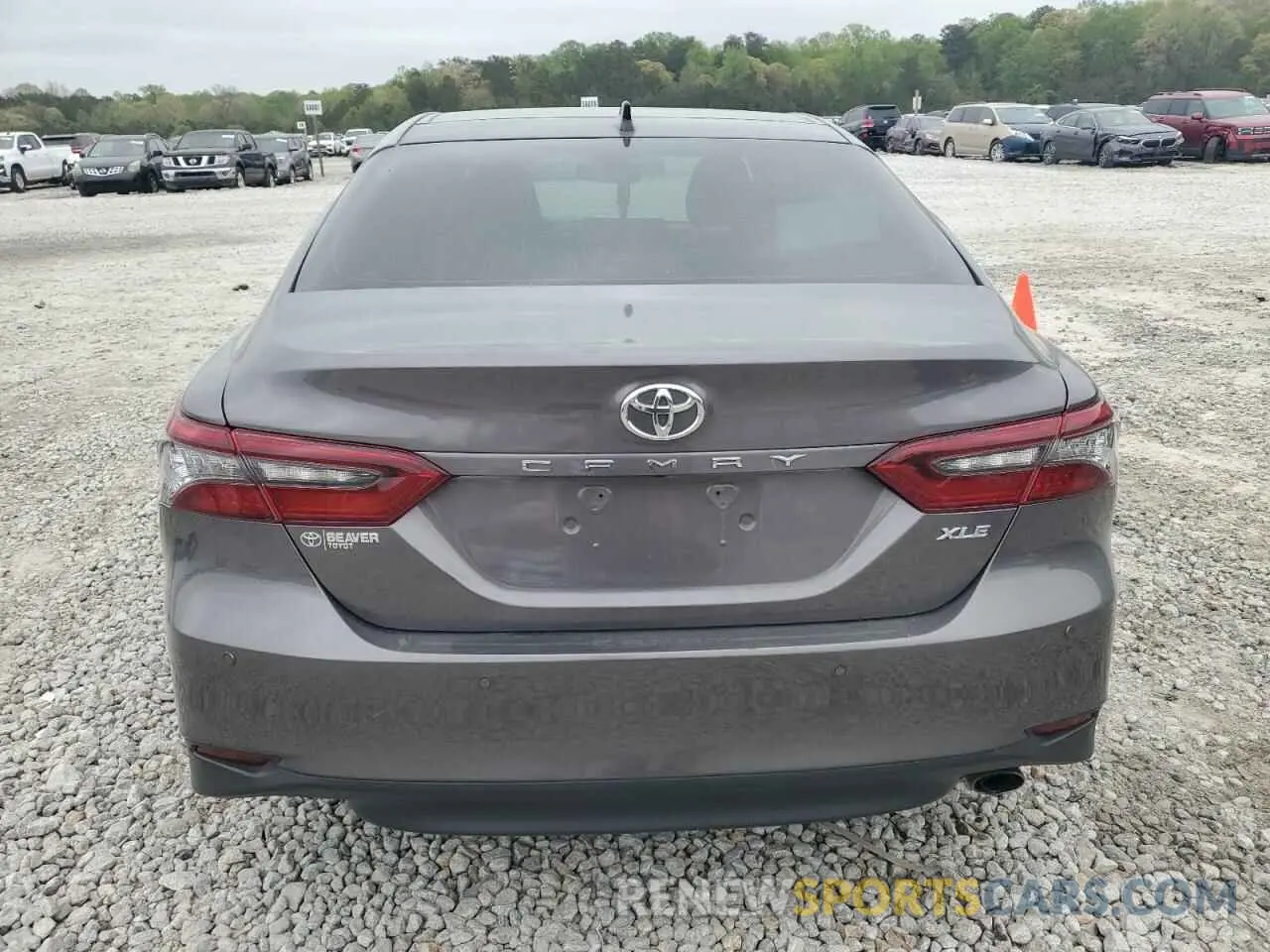 6 Photograph of a damaged car 4T1F11AK9MU605688 TOYOTA CAMRY 2021