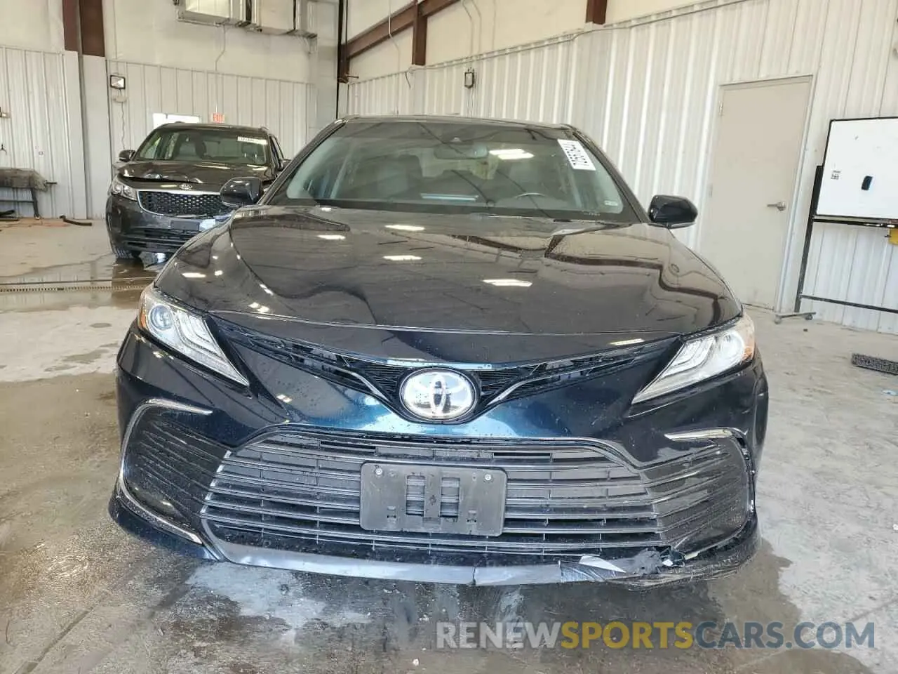 5 Photograph of a damaged car 4T1F11BK1MU029805 TOYOTA CAMRY 2021