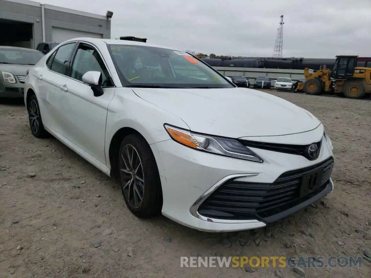 1 Photograph of a damaged car 4T1F11BK1MU040240 TOYOTA CAMRY 2021