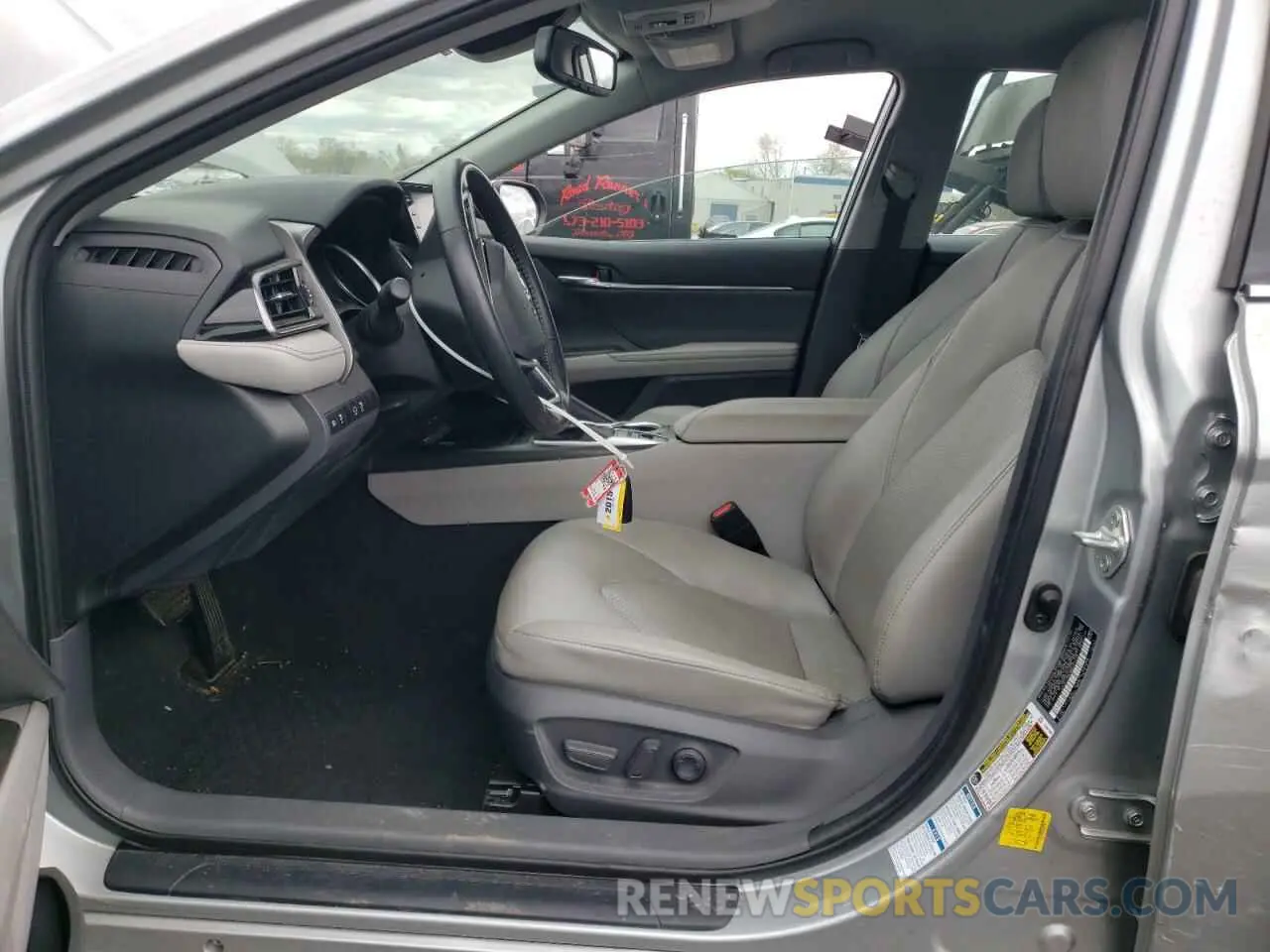 7 Photograph of a damaged car 4T1F11BK2MU027738 TOYOTA CAMRY 2021