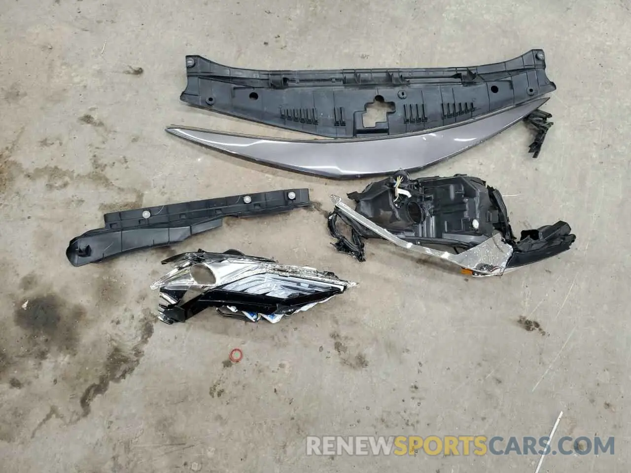 12 Photograph of a damaged car 4T1F11BK6MU039763 TOYOTA CAMRY 2021