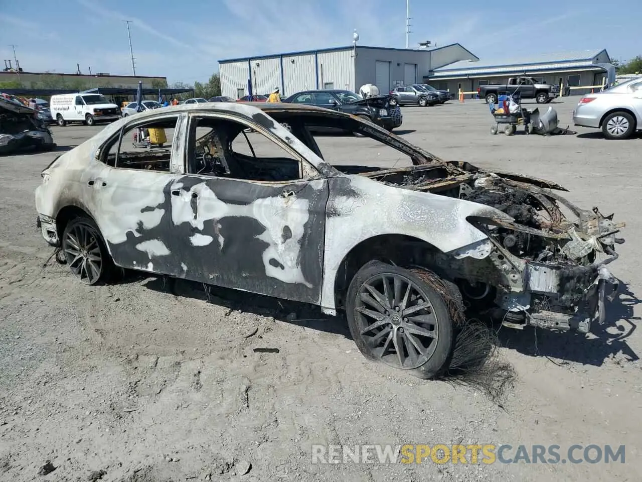 4 Photograph of a damaged car 4T1F11BKXMU023629 TOYOTA CAMRY 2021