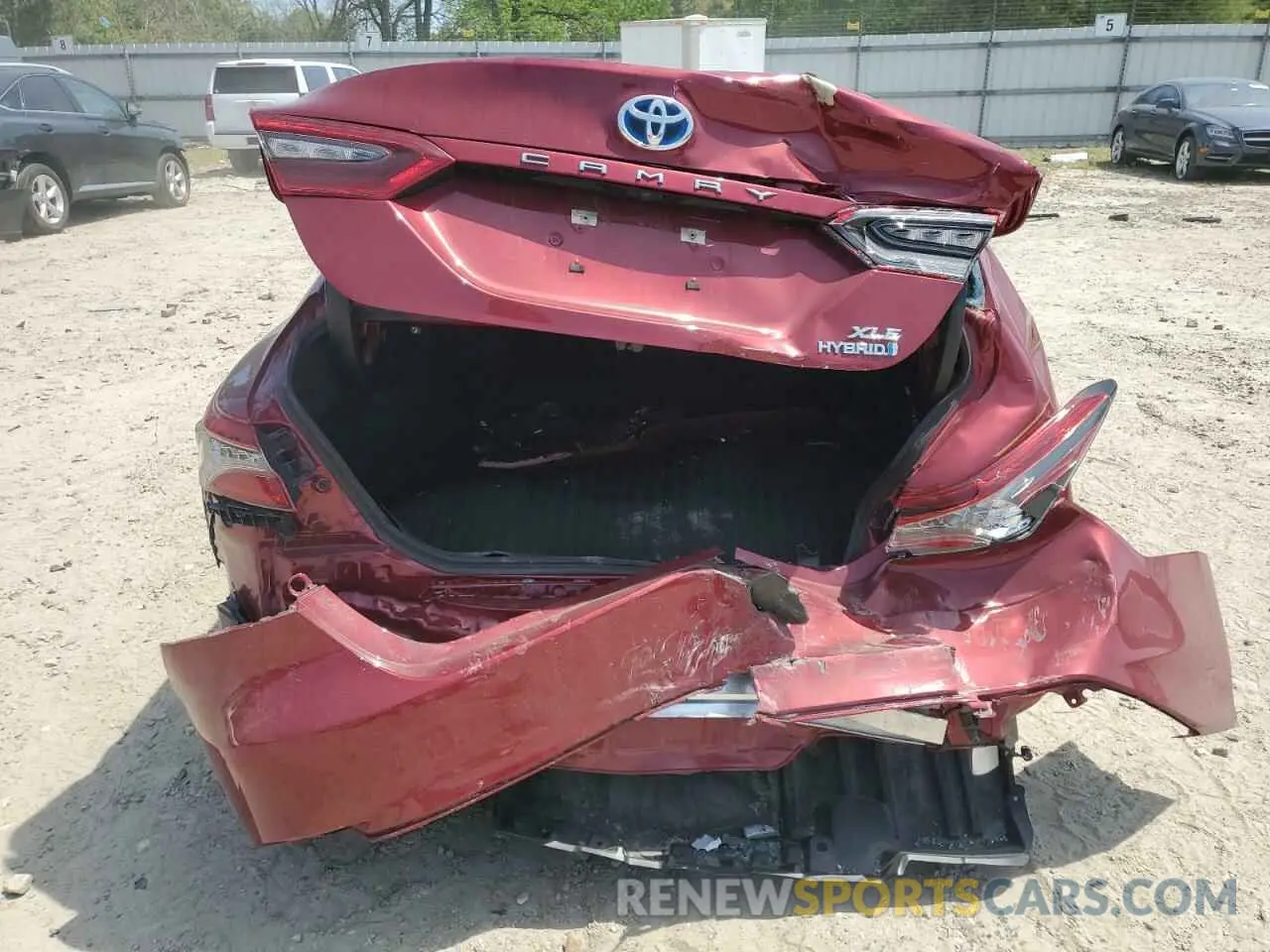 6 Photograph of a damaged car 4T1F31AK0MU020749 TOYOTA CAMRY 2021