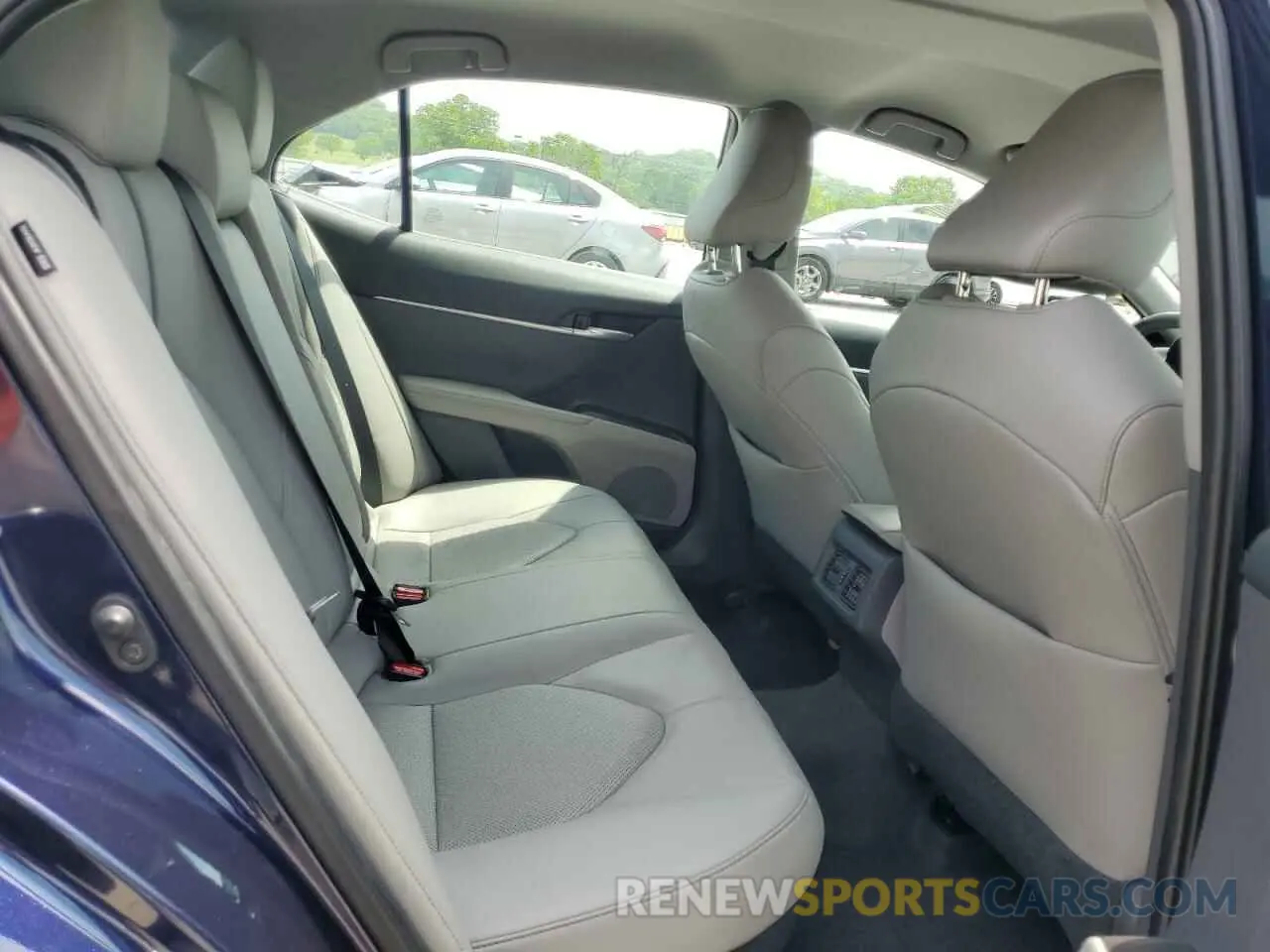 10 Photograph of a damaged car 4T1F31AK0MU547254 TOYOTA CAMRY 2021
