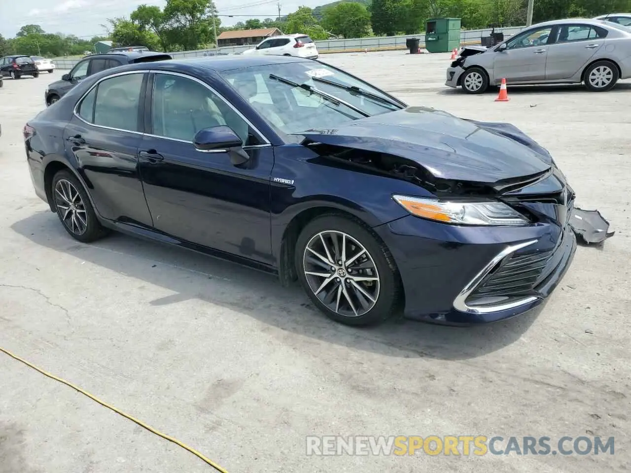 4 Photograph of a damaged car 4T1F31AK0MU547254 TOYOTA CAMRY 2021