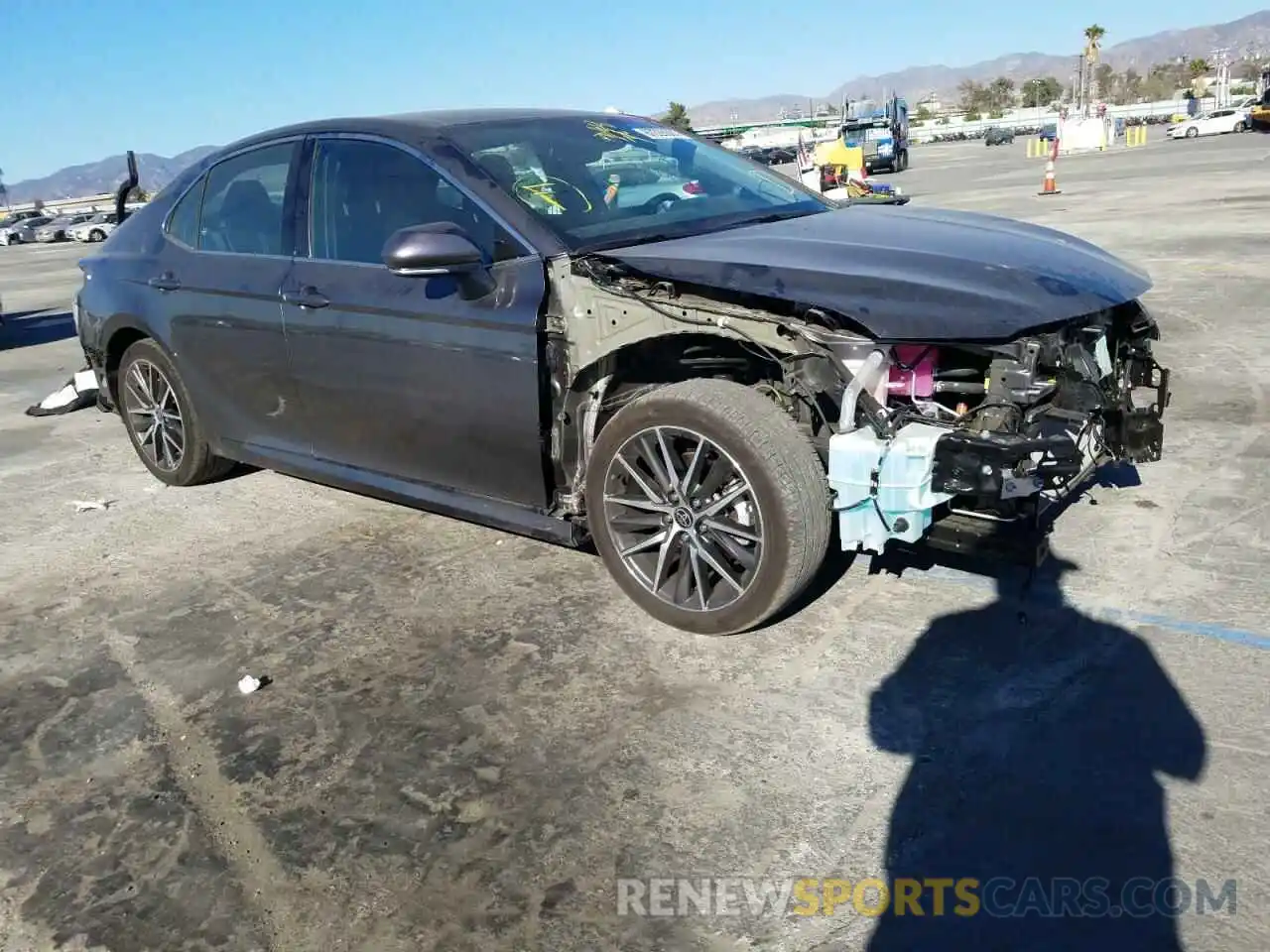 1 Photograph of a damaged car 4T1F31AK0MU553622 TOYOTA CAMRY 2021