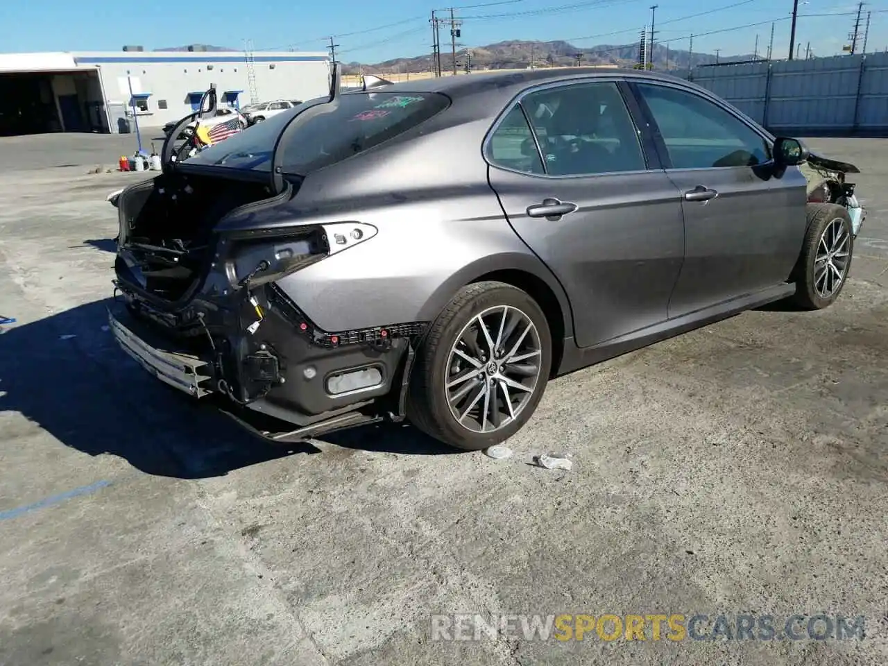 4 Photograph of a damaged car 4T1F31AK0MU553622 TOYOTA CAMRY 2021