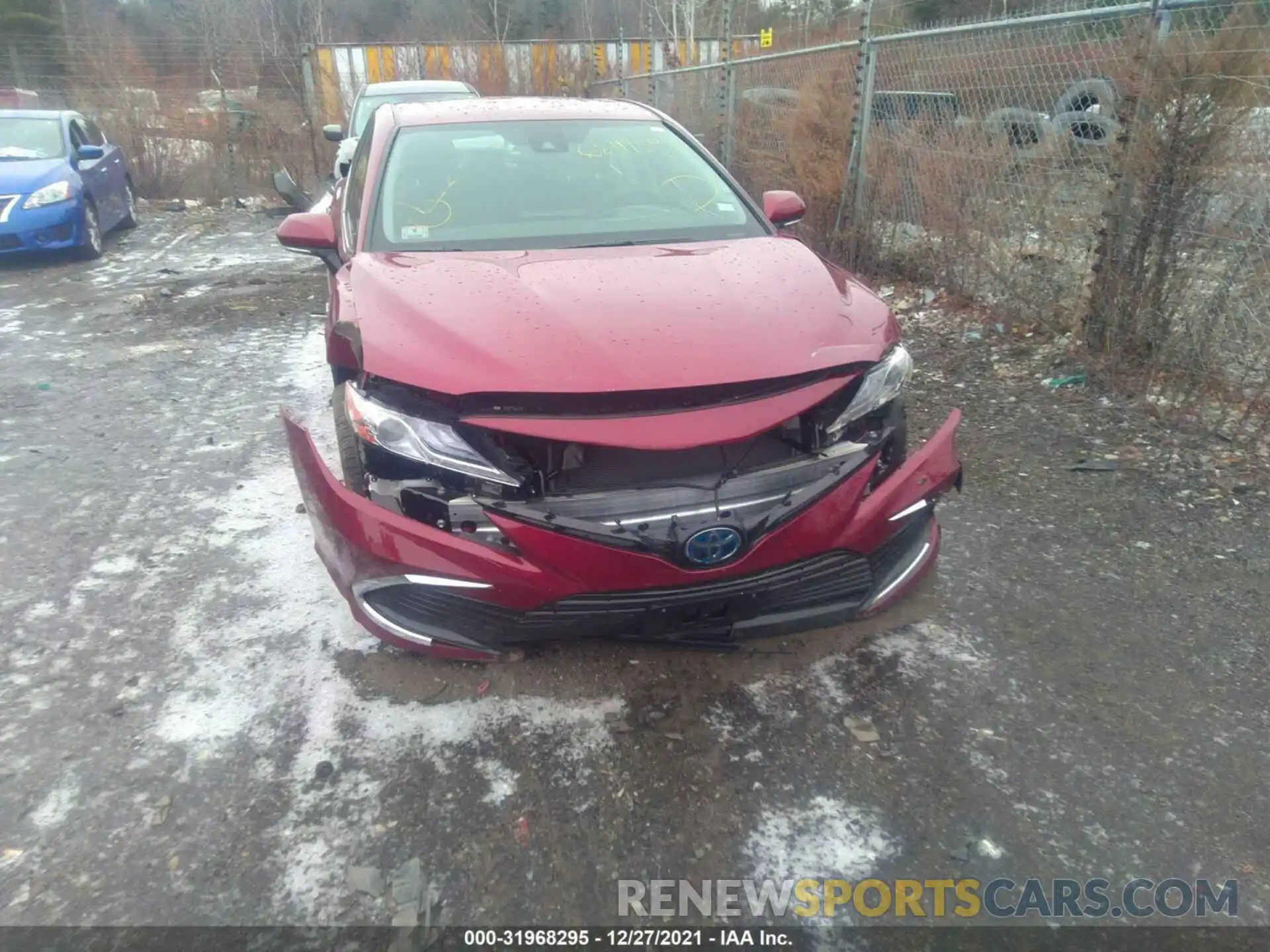 6 Photograph of a damaged car 4T1F31AK1MU567027 TOYOTA CAMRY 2021