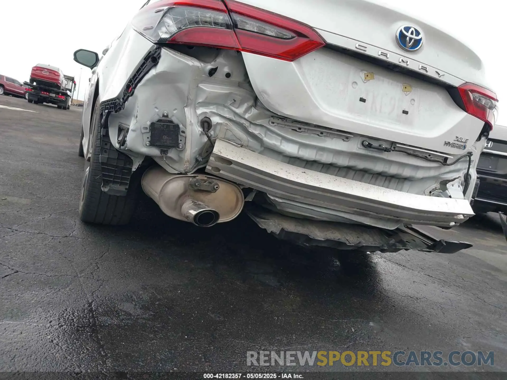 6 Photograph of a damaged car 4T1F31AK2MU019988 TOYOTA CAMRY 2021