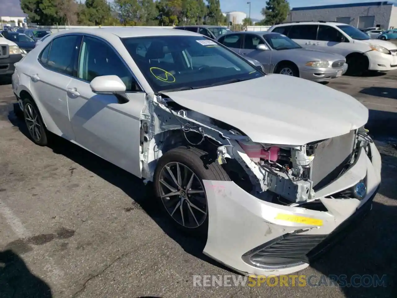 1 Photograph of a damaged car 4T1F31AK3MU021409 TOYOTA CAMRY 2021