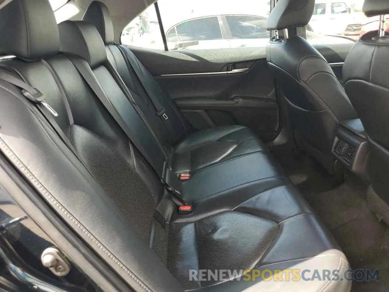 10 Photograph of a damaged car 4T1F31AK4MU024870 TOYOTA CAMRY 2021